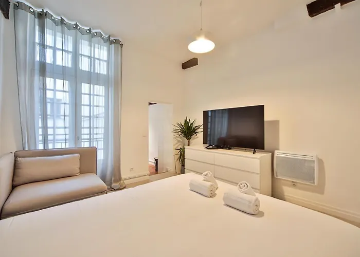 2pers#saint Germain#musee Du Louvre Apartament