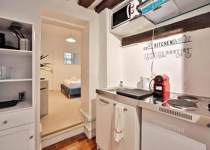 2pers#saint Germain#musee Du Louvre Paryż